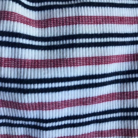 Striped Cropped T-Shirt - Picture 3 of 3